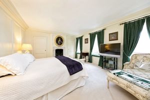 Bedroom- click for photo gallery